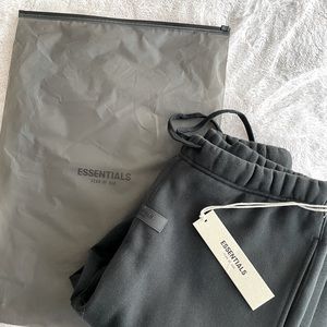 Essentials Fear of God Stretch Limo Sweatpants (M XS)